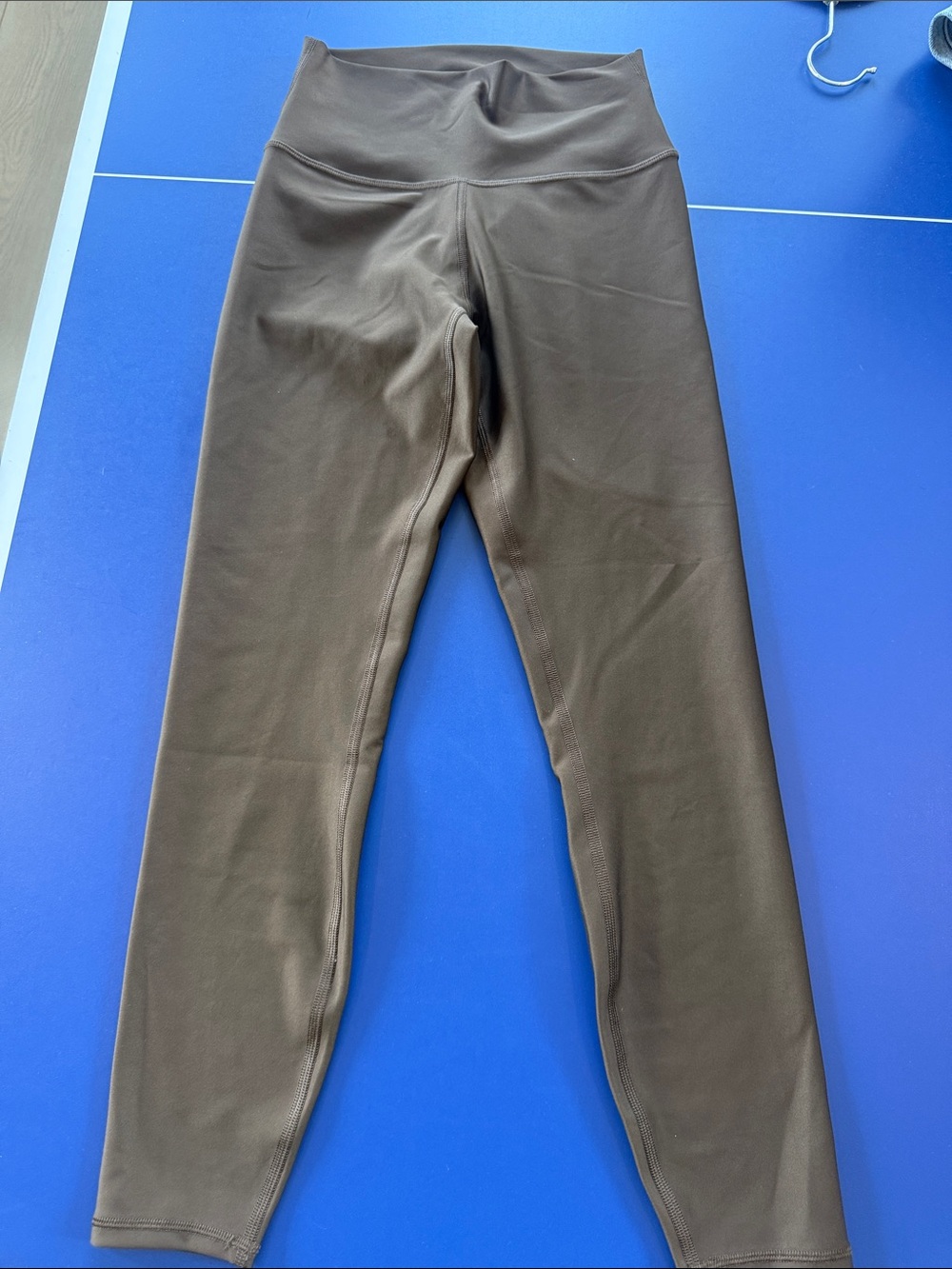 Alo Brown High-Waist Active Leggings size small never worn